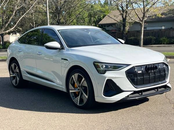 2022 Audi Q4 e-tron - Image 7 of 17