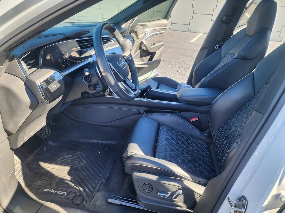 2022 Audi e-tron - Image 9 of 15