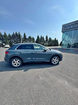 2022 Audi Q3 40 Progressiv Quattro