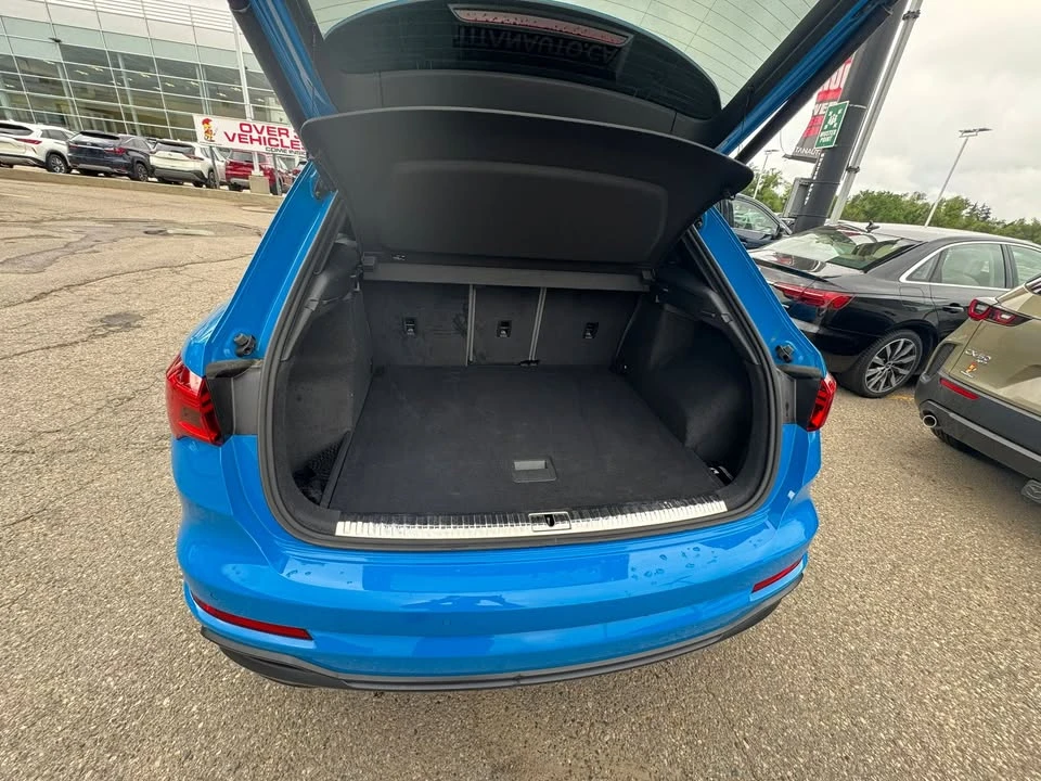 2022 Audi F3 Q3 - Image 10 of 13