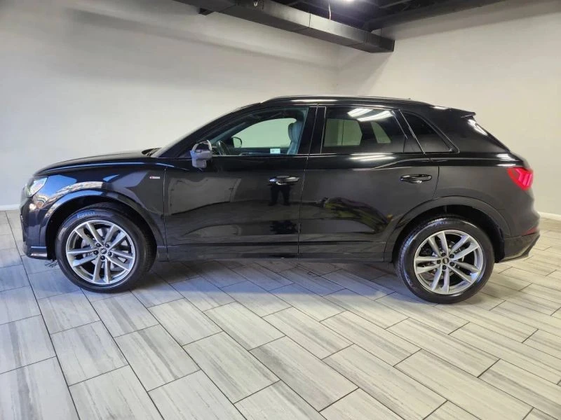 2022 Audi F3 Q3 - Image 2 of 12