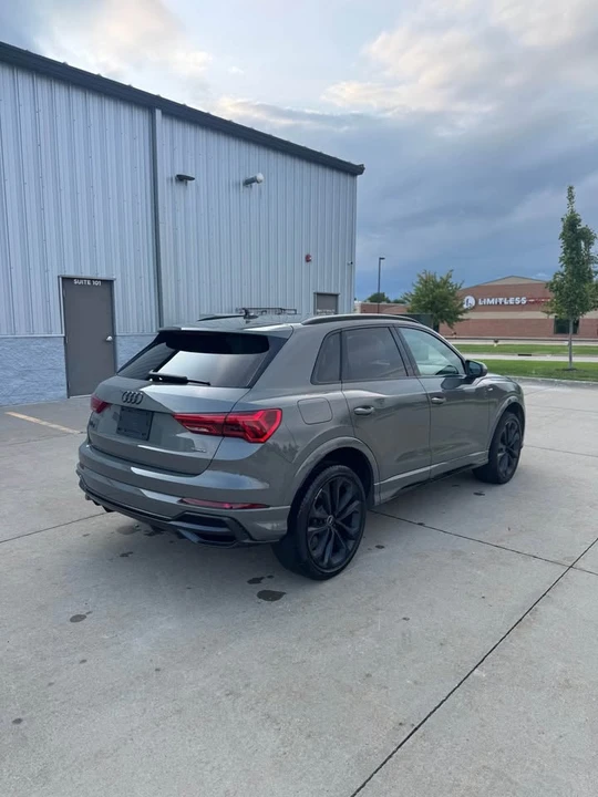 2022 Audi F3 Q3 - Image 3 of 19