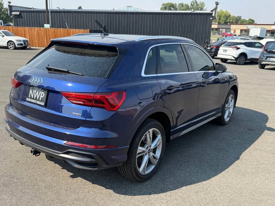 2022 Audi F3 Q3 - Image 2 of 6