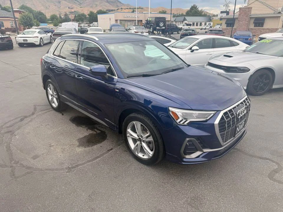 2022 Audi F3 Q3 - Image 2 of 7