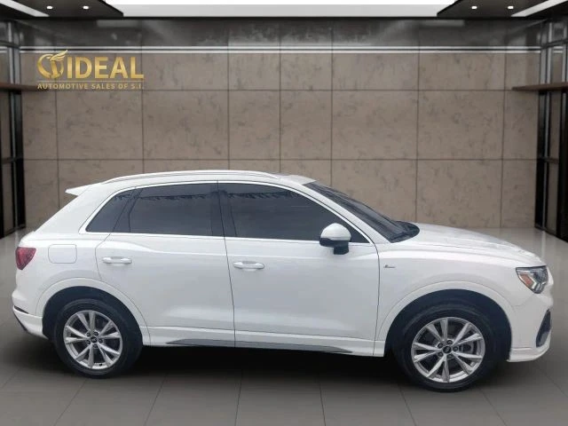 2022 Audi F3 Q3 - Image 2 of 21
