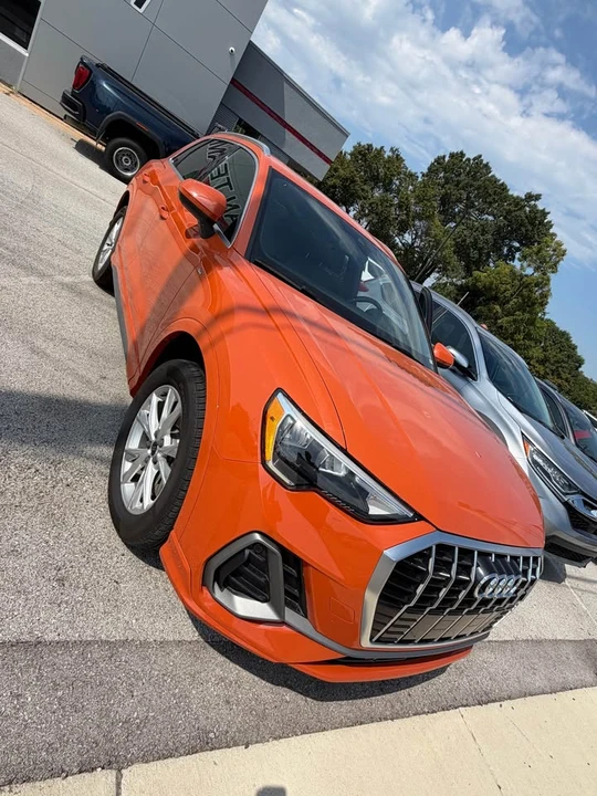 2022 Audi F3 Q3 - Image 2 of 4