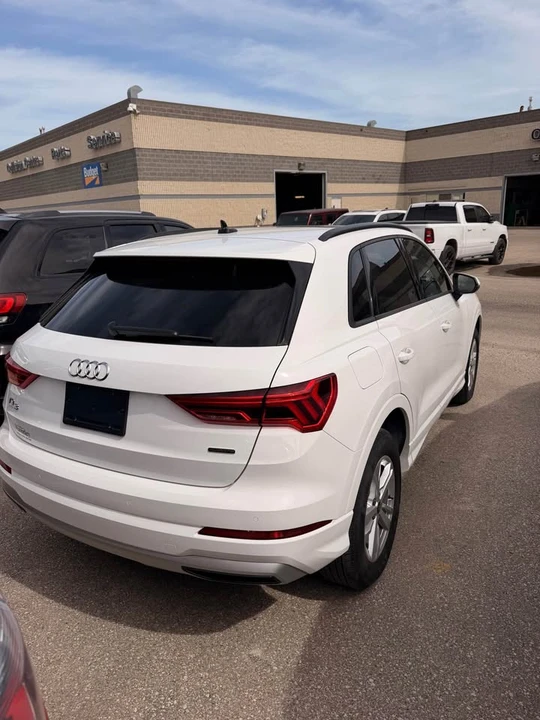 2022 Audi F3 Q3 - Image 3 of 9