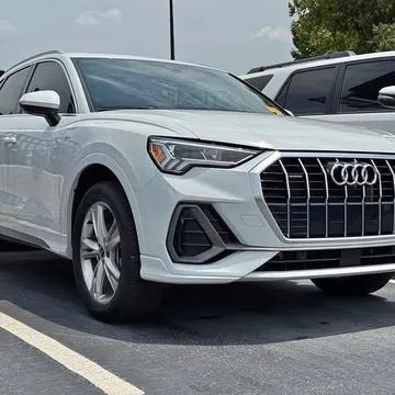 2022 Audi Q3 Premium Plus