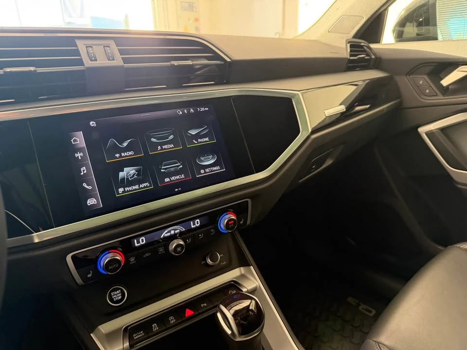 2022 Audi F3 Q3 - Image 10 of 14