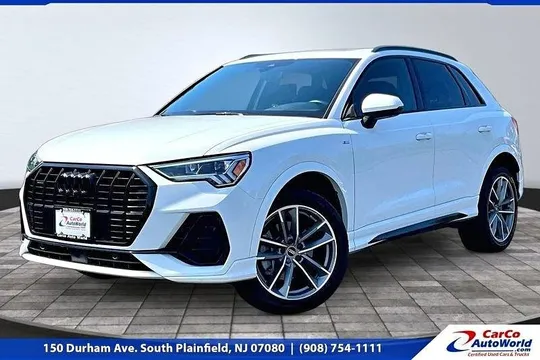 2022 Audi Q3 Premium Plus 45 TFSI S line quattro Tiptronic