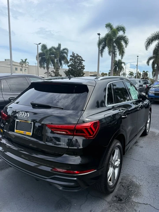 2022 Audi F3 Q3 - Image 3 of 4