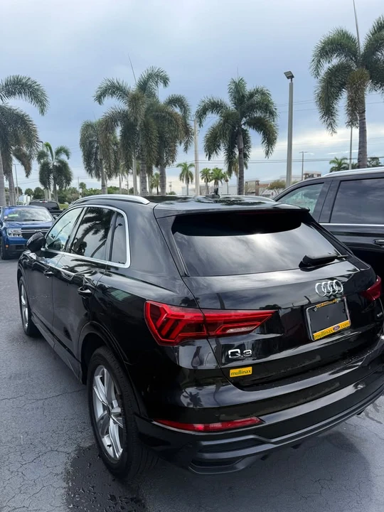 2022 Audi F3 Q3 - Image 2 of 4