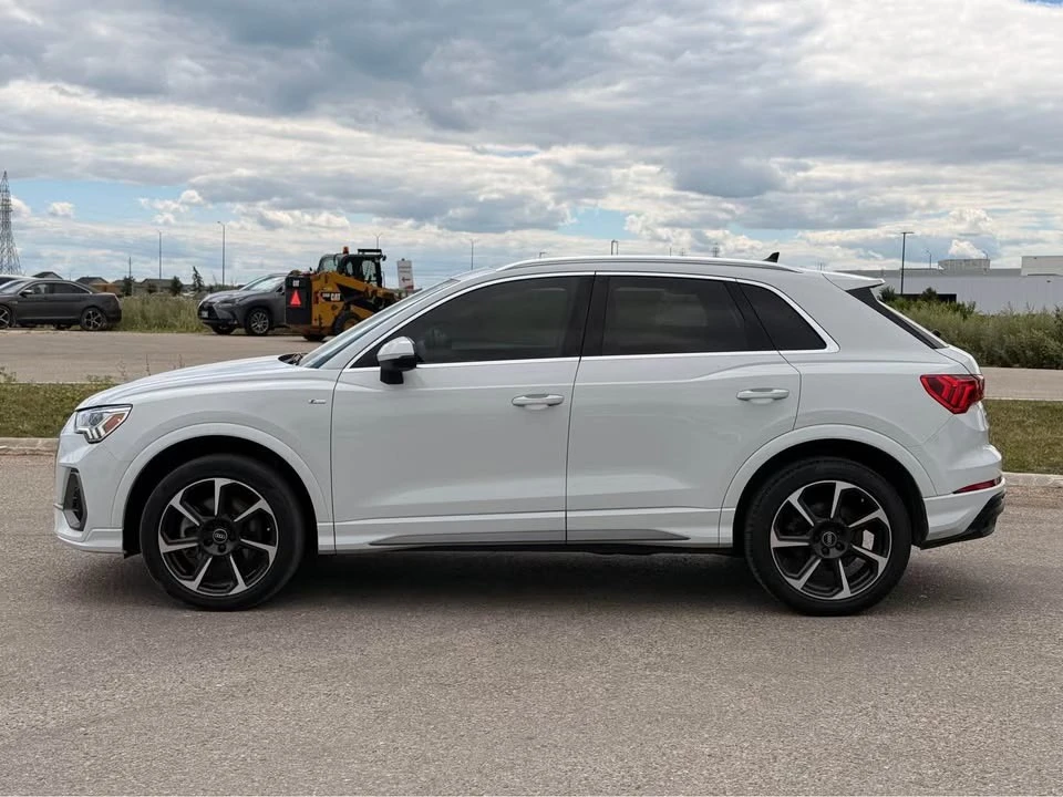2022 Audi F3 Q3 - Image 3 of 12