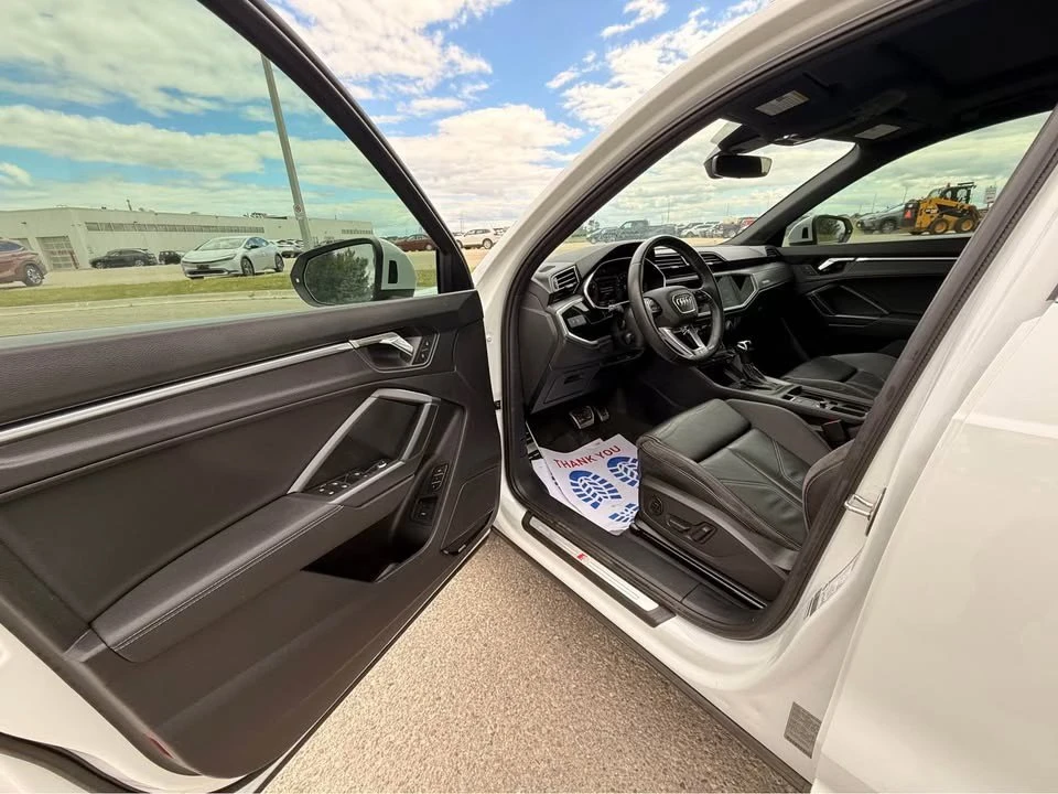 2022 Audi F3 Q3 - Image 8 of 12
