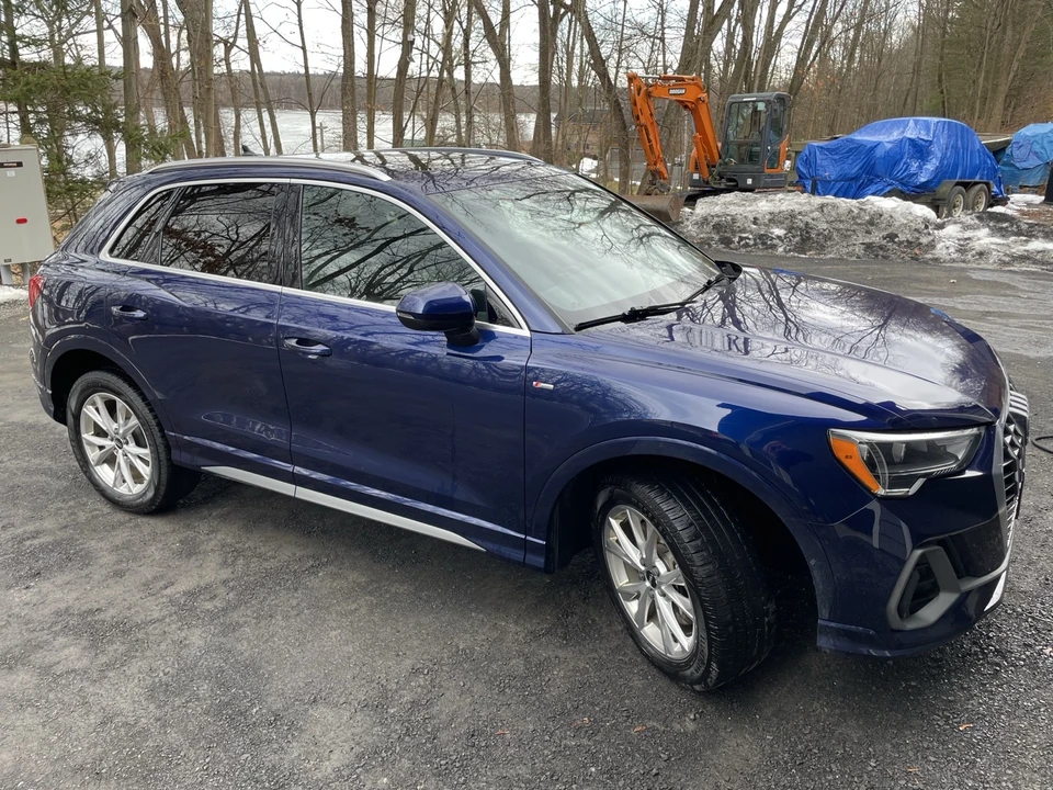 2022 Audi F3 Q3 - Image 2 of 11
