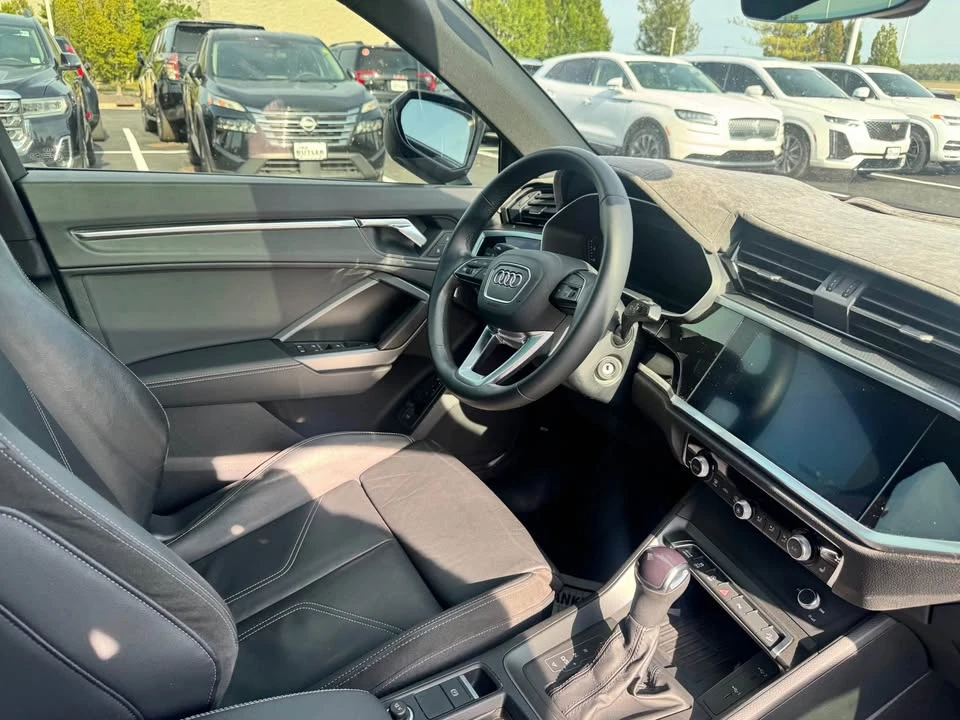 2022 Audi F3 Q3 - Image 5 of 6
