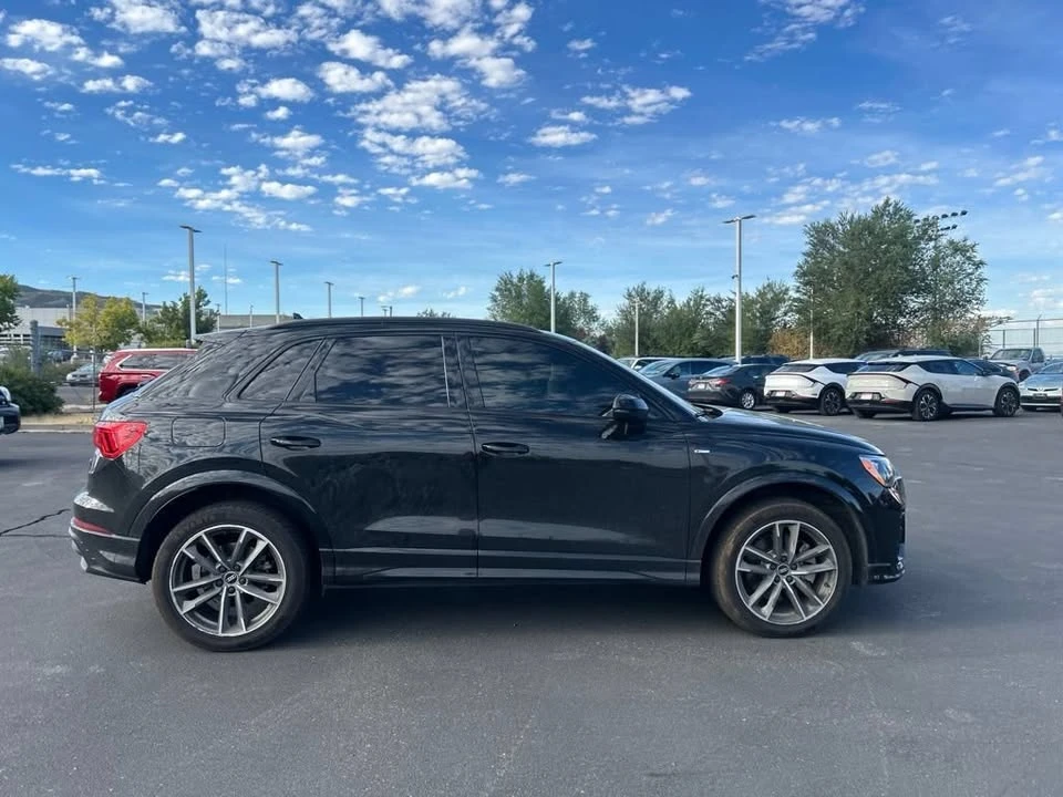 2022 Audi F3 Q3 - Image 3 of 20