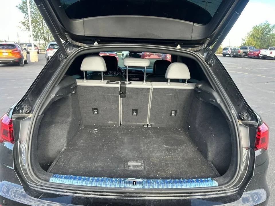 2022 Audi F3 Q3 - Image 8 of 20