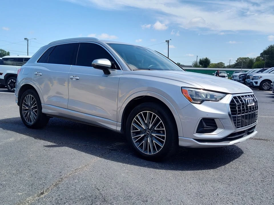 2022 Audi F3 Q3 - Image 2 of 8