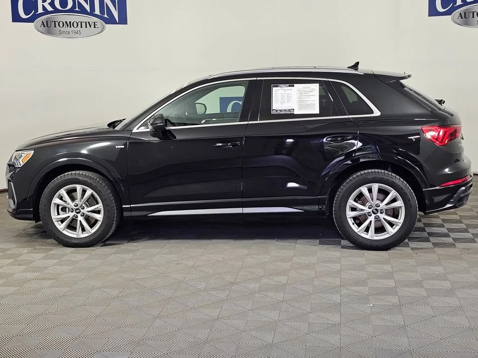 2022 Audi F3 Q3 - Image 2 of 20