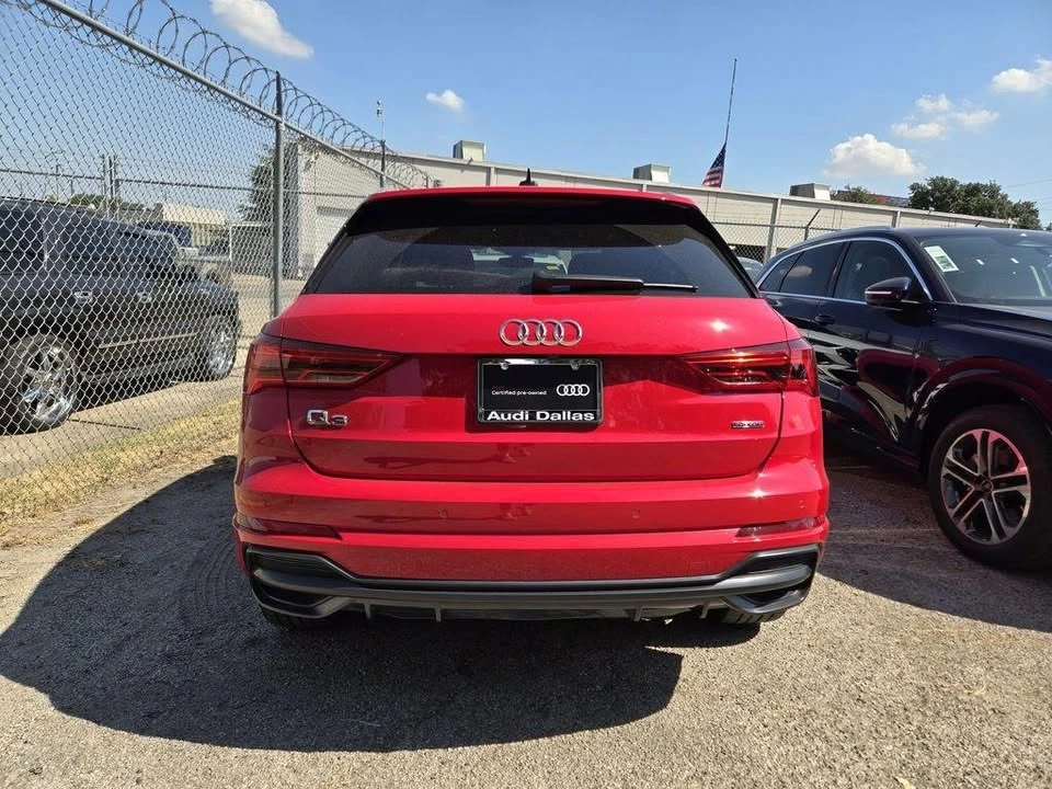 2022 Audi F3 Q3 - Image 2 of 2