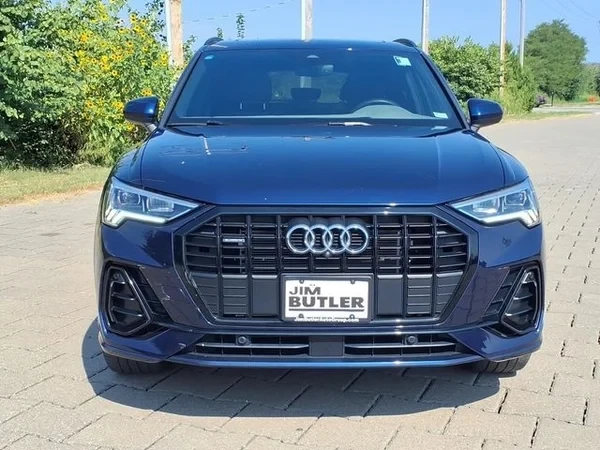 2022 Audi F3 Q3 - Image 2 of 18