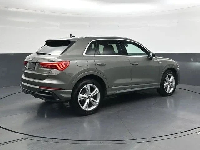 2022 Audi F3 Q3 - Image 3 of 17