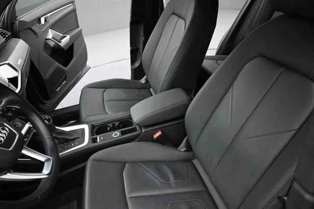 2022 Audi F3 Q3 - Image 11 of 17