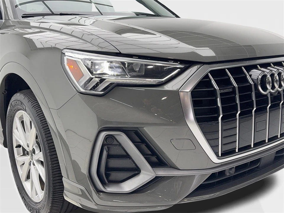 2022 Audi F3 Q3 - Image 3 of 12