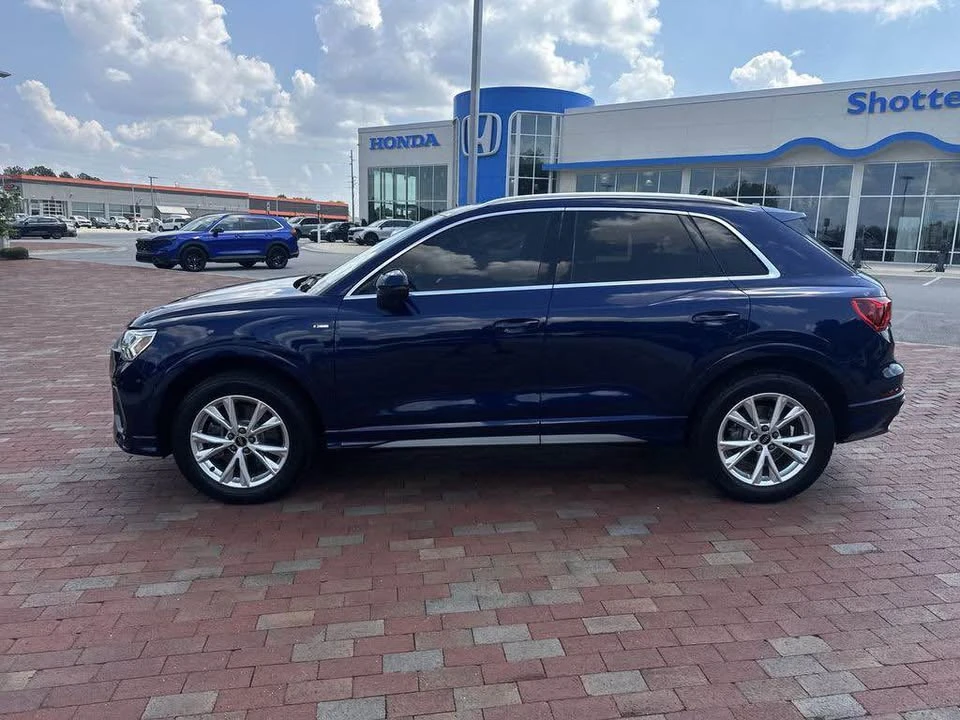 2022 Audi F3 Q3 - Image 2 of 20