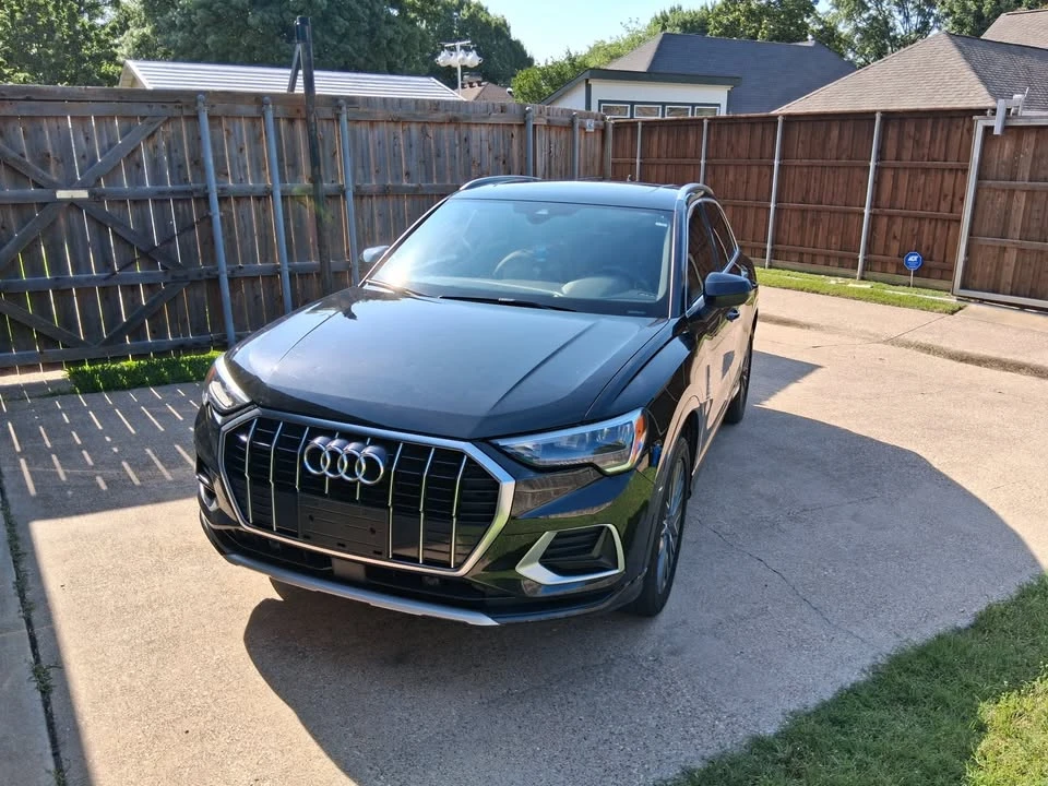 2022 Audi F3 Q3 - Image 2 of 12
