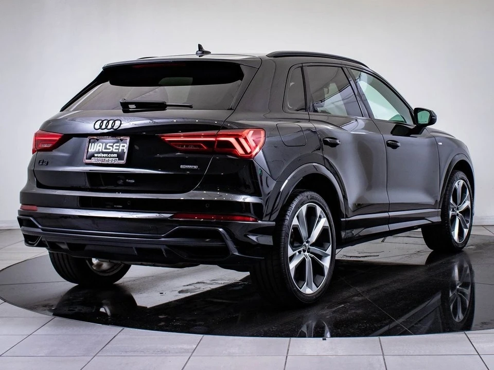 2022 Audi F3 Q3 - Image 10 of 21