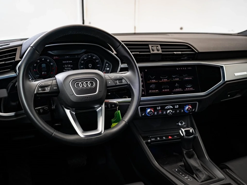 2022 Audi F3 Q3 - Image 4 of 21