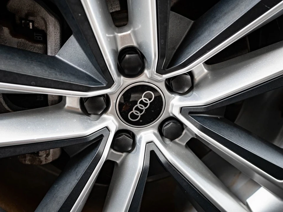 2022 Audi F3 Q3 - Image 8 of 21