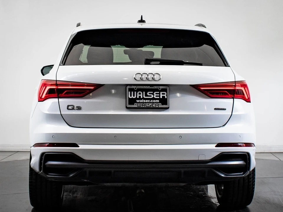 2022 Audi F3 Q3 - Image 10 of 21