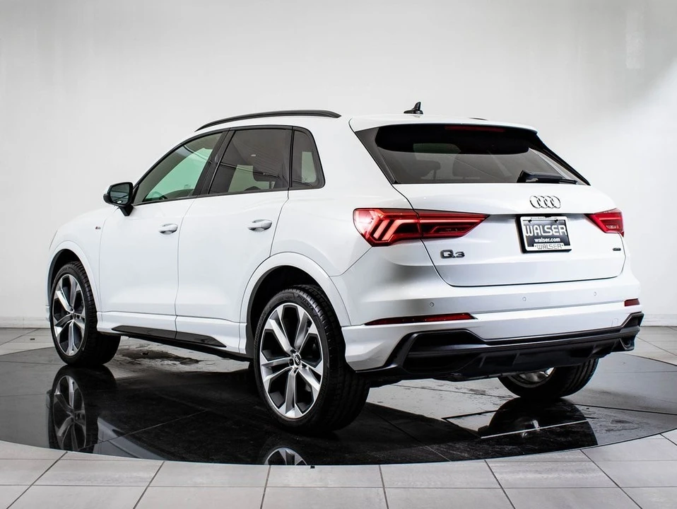 2022 Audi F3 Q3 - Image 11 of 21