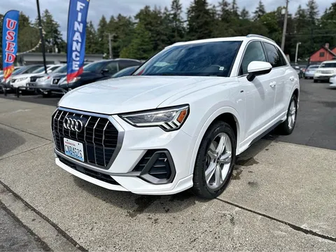 2022 Audi Q3 Premium Sport Utility 4D