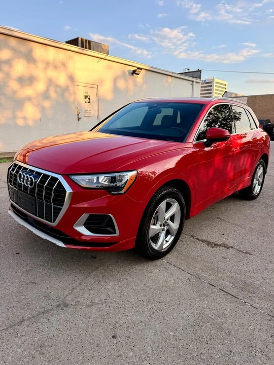 2022 Audi F3 Q3 - Image 2 of 17