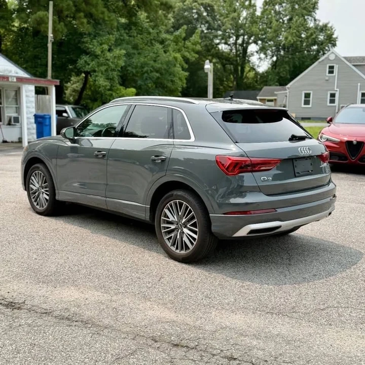 2022 Audi F3 Q3 - Image 5 of 7