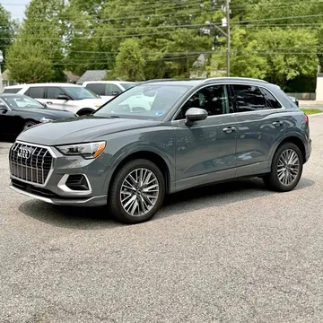 2022 Audi Q3 Premium Sport Utility 4D