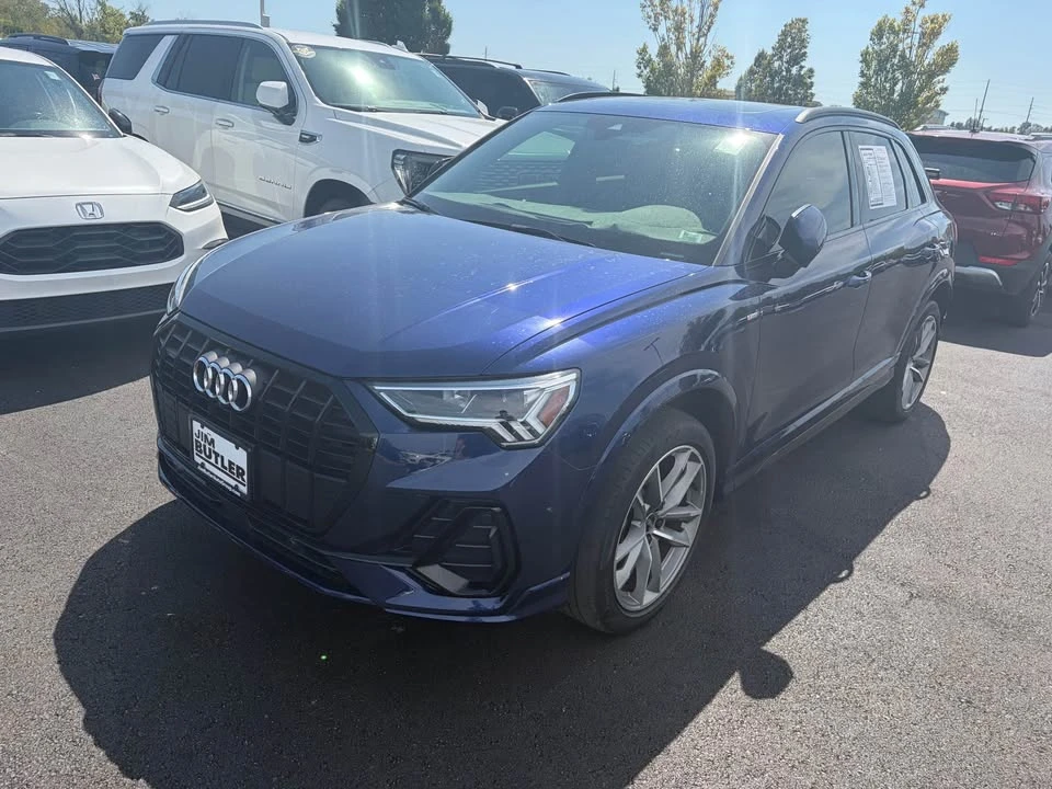 2022 Audi F3 Q3 - Image 2 of 10