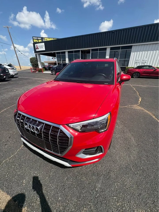 2022 Audi F3 Q3 - Image 2 of 7
