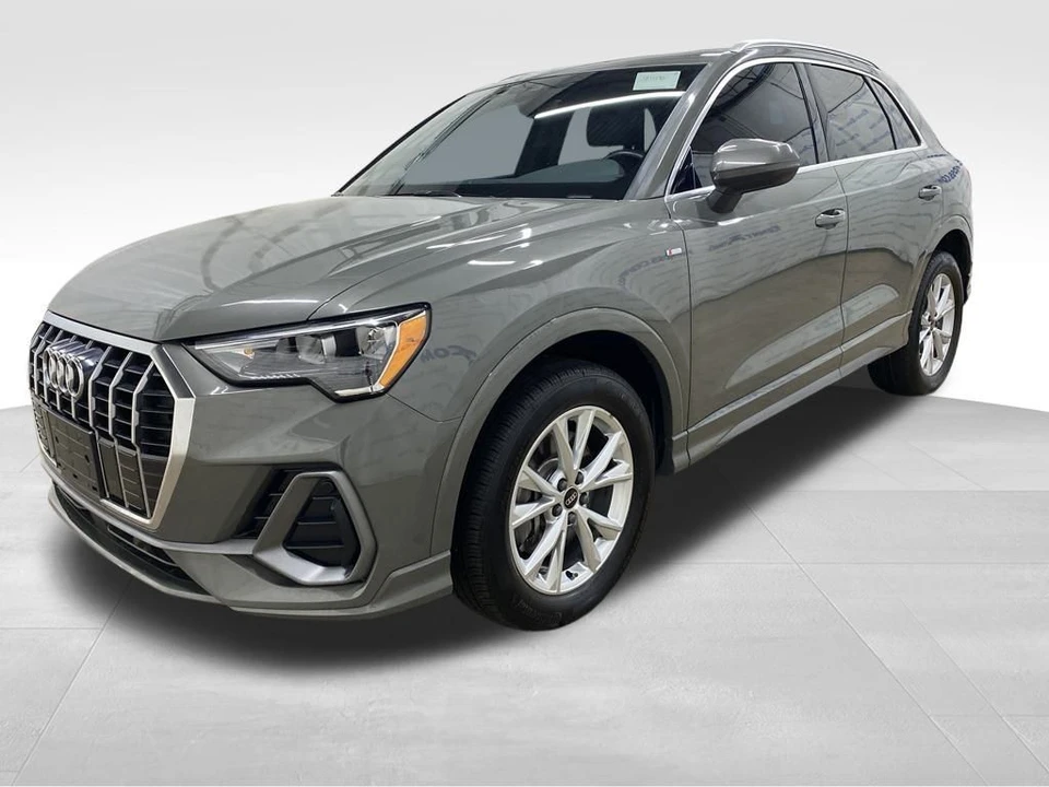 2022 Audi F3 Q3 - Image 2 of 12