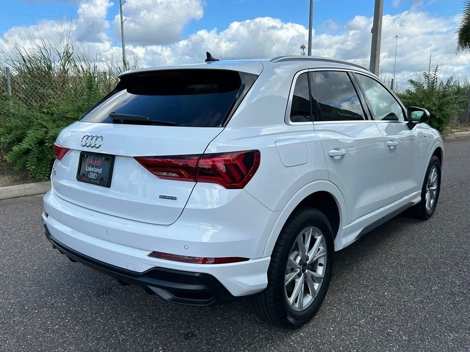 2022 Audi F3 Q3 - Image 4 of 12