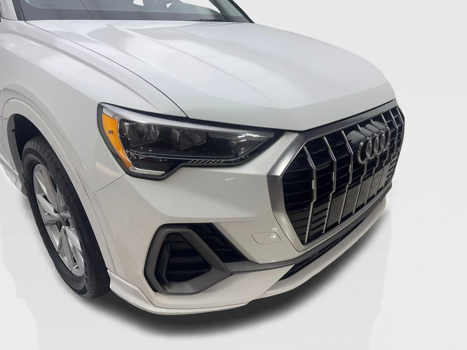 2022 Audi F3 Q3 - Image 17 of 21