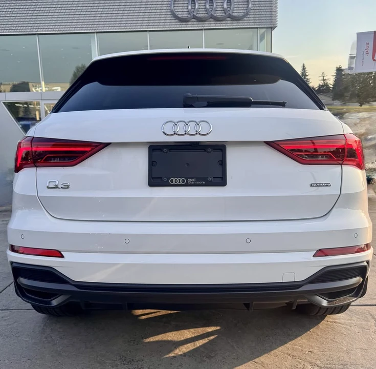 2022 Audi F3 Q3 - Image 5 of 16