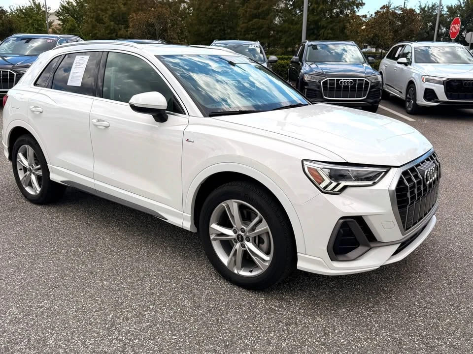 2022 Audi F3 Q3 - Image 2 of 11