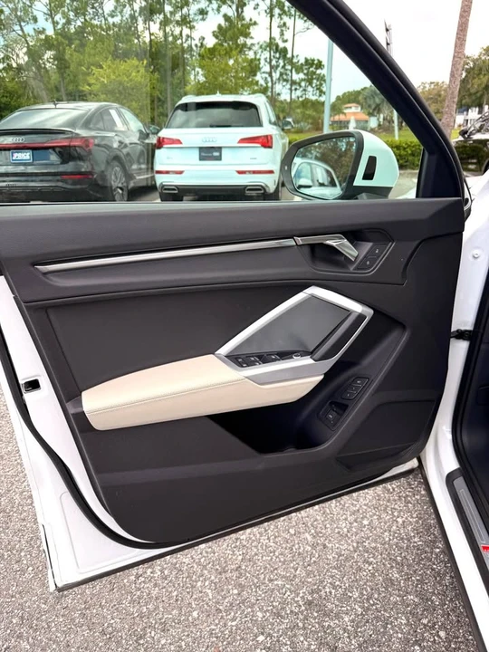 2022 Audi F3 Q3 - Image 8 of 11