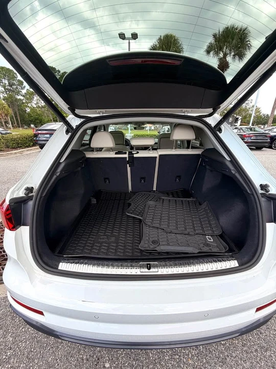 2022 Audi F3 Q3 - Image 11 of 11
