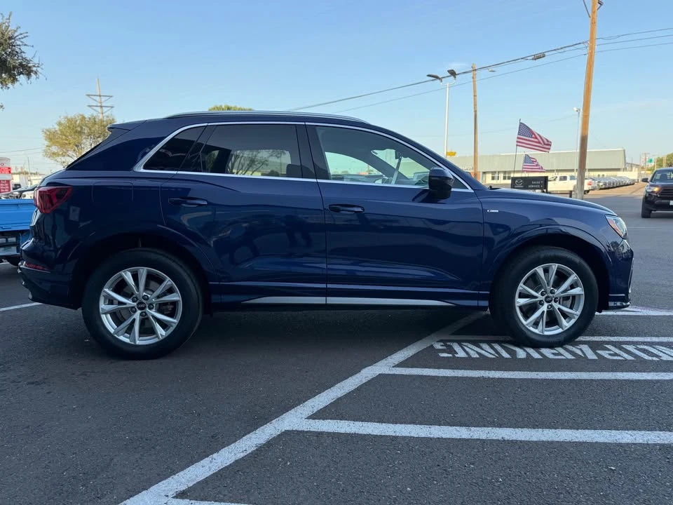 2022 Audi F3 Q3 - Image 3 of 13